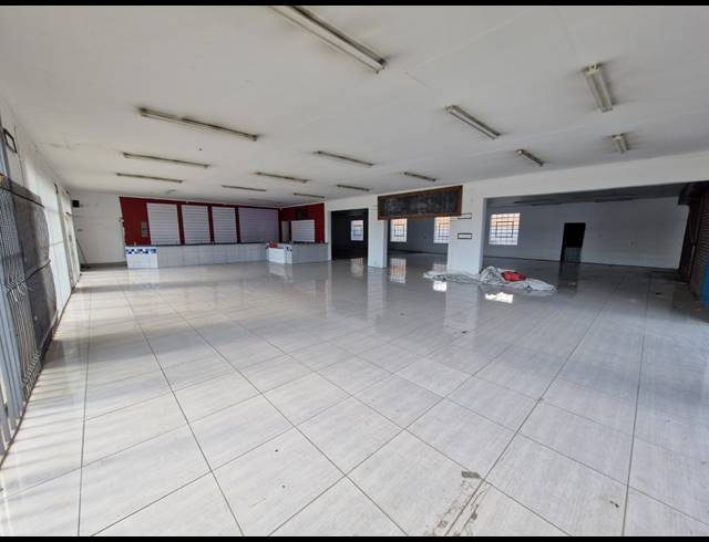 1,200M² RETAIL TO LET IN BEYERS PARK